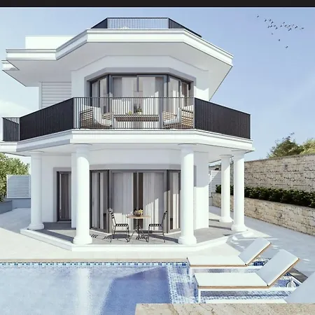 Amber Villa